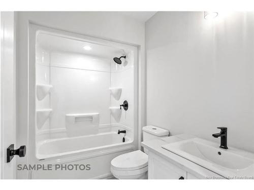 94 Adrienne Crt, Dieppe, NB 