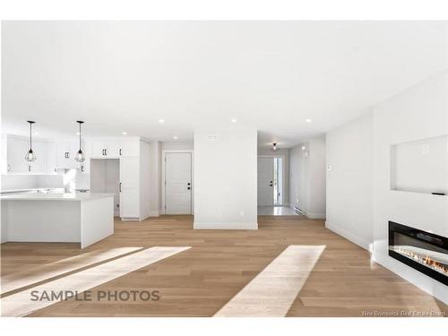 94 Adrienne Crt, Dieppe, NB 