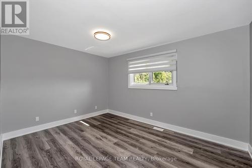 12 Largo Crescent, Ottawa, ON - Indoor Photo Showing Other Room