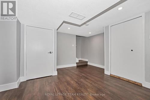 12 Largo Crescent, Ottawa, ON - Indoor Photo Showing Other Room