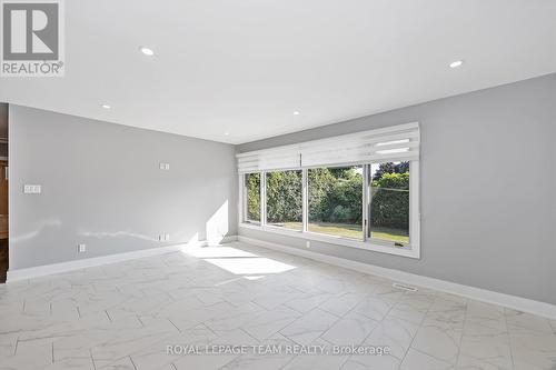 12 Largo Crescent, Ottawa, ON - Indoor Photo Showing Other Room