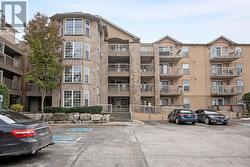 107 - 1820 WALKERS LINE  Burlington (Palmer), ON L7M 4V4