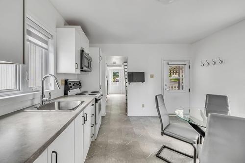 Kitchen - 19 Rue Pierre-Bouchard, Lévis (Desjardins), QC - Indoor Photo Showing Kitchen