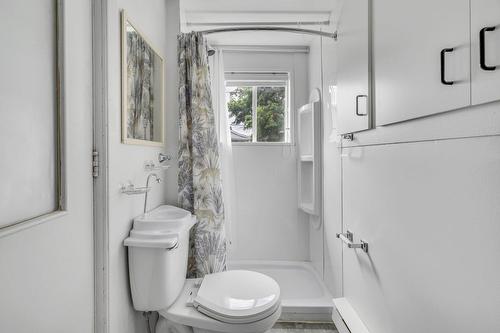 Bathroom - 19 Rue Pierre-Bouchard, Lévis (Desjardins), QC - Indoor Photo Showing Bathroom