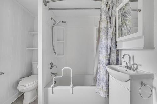 Ensuite bathroom - 19 Rue Pierre-Bouchard, Lévis (Desjardins), QC - Indoor Photo Showing Bathroom