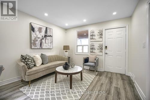 230 Mcanulty Boulevard, Hamilton, ON - Indoor