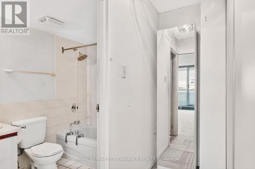 1603 - 160 George Street, Ottawa, ON - Indoor Photo Showing Bathroom