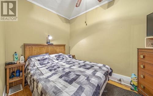 61 Wellington Street, Clarington (Bowmanville), ON - Indoor Photo Showing Bedroom