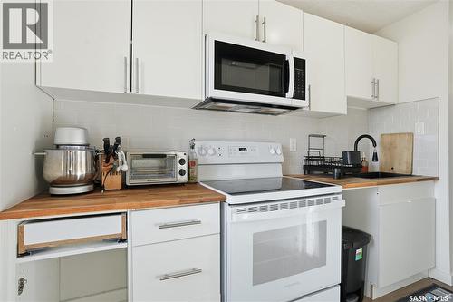 306 31 Rodenbush Drive, Regina, SK - Indoor Photo Showing Kitchen