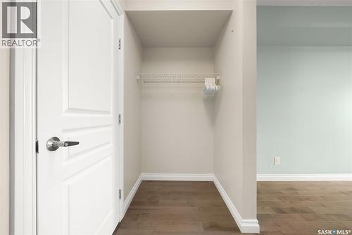 103 5303 Universal Crescent, Regina, SK - Indoor