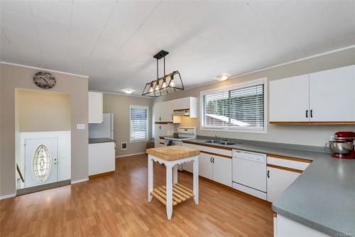 10684 Alder Cres, Youbou, BC 