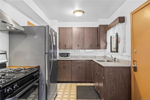 925 St. Andrews St, Nanaimo, BC 