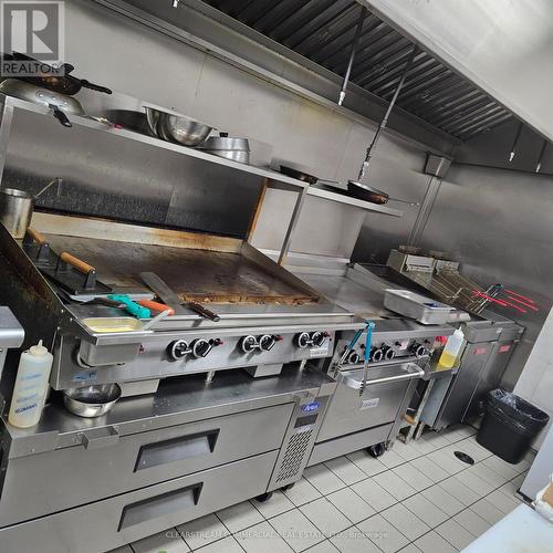 340 Eagle Street W, Newmarket, ON 