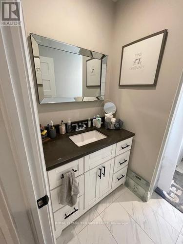 221 Highview Drive, St. Thomas, ON - Indoor Photo Showing Bathroom