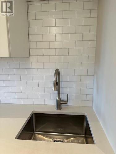 221 Highview Drive, St. Thomas, ON - Indoor Photo Showing Kitchen