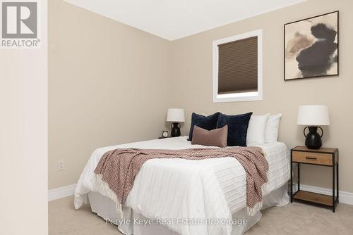 65 Fieldstream Chase, Bracebridge (Macaulay), ON - Indoor Photo Showing Bedroom