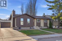 147 Makaroff ROAD  Saskatoon, SK S7L 6R6