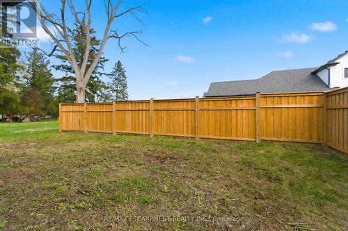 236 Mount Pleasant Street, Brantford, ON - Outdoor