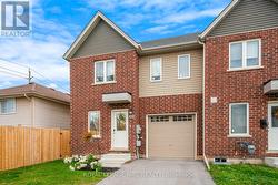 305 CHAFFEY STREET  Welland (Lincoln/Crowland), ON L3B 0K5