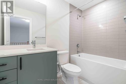 19 - 2184 Postmaster Drive, Oakville, ON - Indoor Photo Showing Bathroom