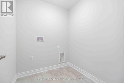 19 - 2184 Postmaster Drive, Oakville, ON - Indoor Photo Showing Other Room