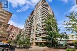 205 - 61 ST CLAIR AVENUE W  Toronto, ON M4V 2Y8