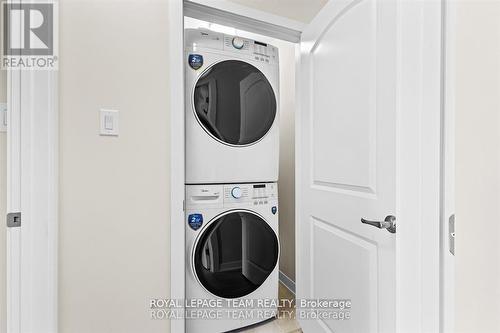 712 Parnian Private, Ottawa, ON - Indoor Photo Showing Laundry Room