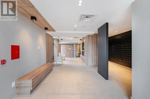 406 - 335 Wheat Boom Drive, Oakville, ON - Indoor Photo Showing Other Room