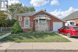 149 STRATHEARNE AVENUE  Hamilton (Homeside), ON L8H 5K7