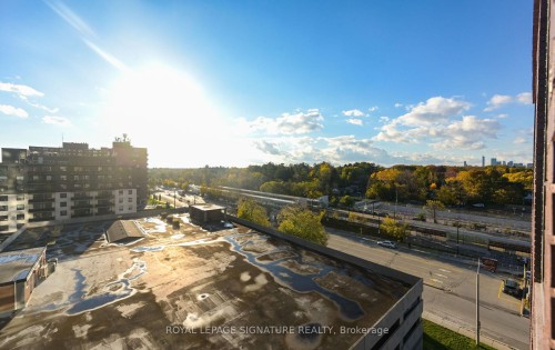 618-28 Ann Street, Mississauga, ON - Outdoor With View