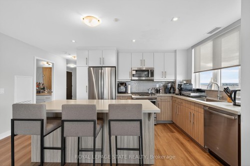 1707-2007 James Street, Burlington, ON - Indoor Photo Showing Kitchen With Upgraded Kitchen
