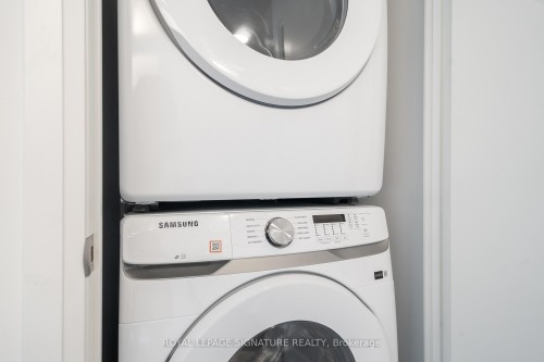 2606-4015 The Exchange N/A, Mississauga, ON - Indoor Photo Showing Laundry Room