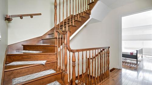 Escalier - 4437 Boul. Décarie, Montréal (Côte-Des-Neiges/Notre-Dame-De-Grâce), QC 