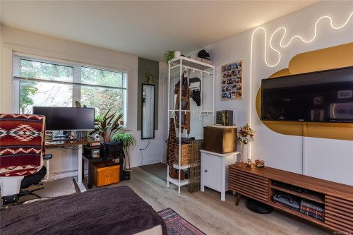 112-4820 Cedar Ridge Pl, Nanaimo, BC - Indoor Photo Showing Office