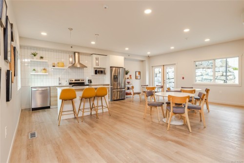 112-4820 Cedar Ridge Pl, Nanaimo, BC - Indoor