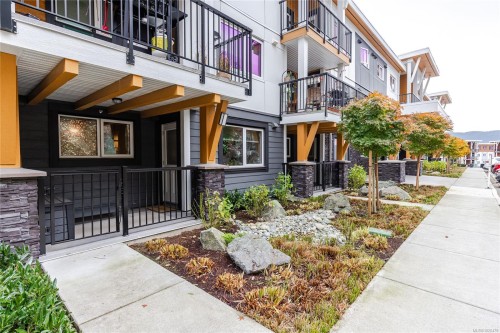 112-4820 Cedar Ridge Pl, Nanaimo, BC - Outdoor With Facade