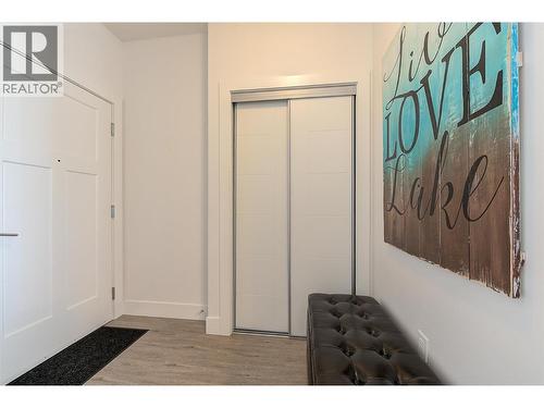 Entranceway - 4380 Lakeshore Road Unit# 122, Kelowna, BC - Indoor Photo Showing Other Room