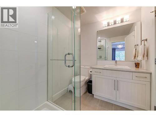 Second Bathroom - 4380 Lakeshore Road Unit# 122, Kelowna, BC - Indoor Photo Showing Bathroom