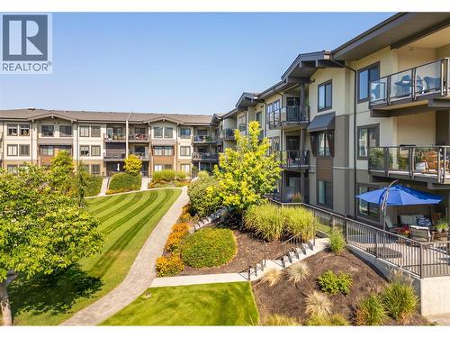 4380 Lakeshore Road Unit# 122, Kelowna, BC - Outdoor