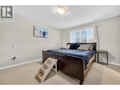 180 Mccurdy Road Unit# 8, Kelowna, BC - Indoor Photo Showing Bedroom