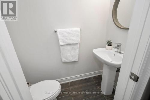 3076 Cascade Common, Oakville, ON - Indoor Photo Showing Bathroom