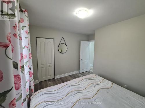 214 Cornwall Street, Waterloo, ON - Indoor Photo Showing Bedroom