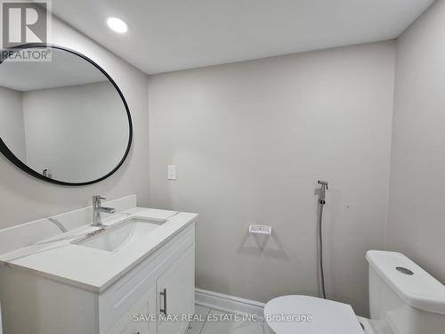 214 Cornwall Street, Waterloo, ON - Indoor Photo Showing Bathroom