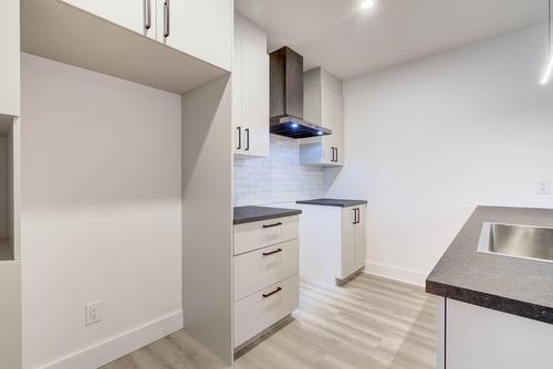 Cuisine - 2-400 Av. Barron, Lachute, QC - Indoor Photo Showing Kitchen