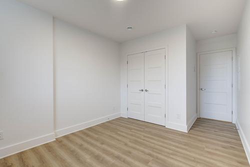 Chambre à coucher - 2-400 Av. Barron, Lachute, QC - Indoor Photo Showing Other Room