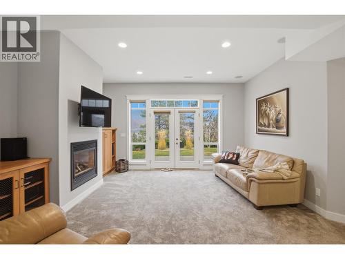 4767 Uplands Drive, Kamloops, BC - Indoor Photo Showing Living Room With Fireplace