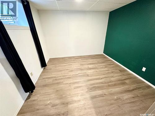 224 17Th Street Ne, Weyburn, SK - Indoor Photo Showing Other Room