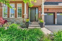 273 DUSKYWING WAY  Oakville, ON L6L 6X5