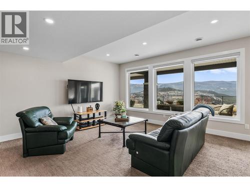Rec room - 1376 Mine Hill Drive, Kelowna, BC - Indoor Photo Showing Living Room