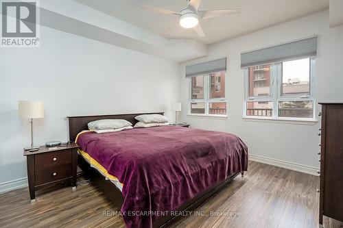 210 - 399 Elizabeth Street, Burlington, ON - Indoor Photo Showing Bedroom